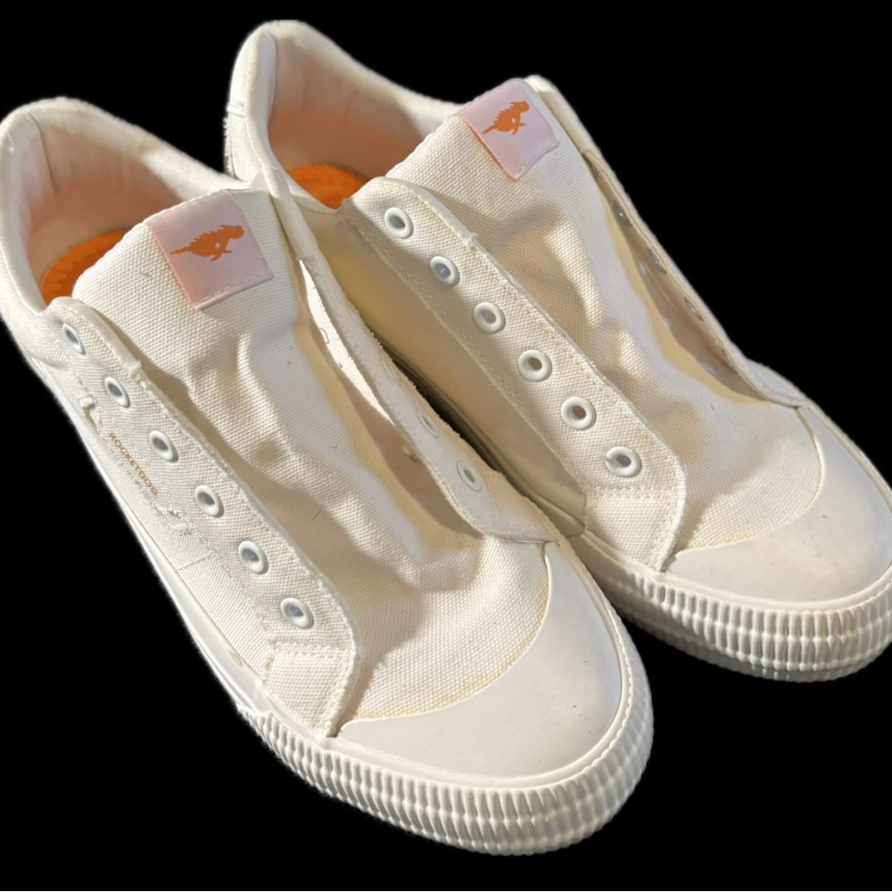 Rocket Dog White Canvas Slip-On Sneakers